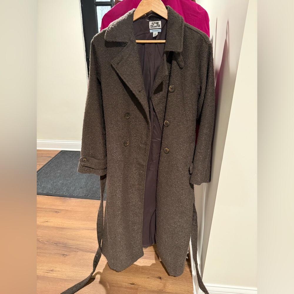 Brown Trench Coat with Classic Tailored Design